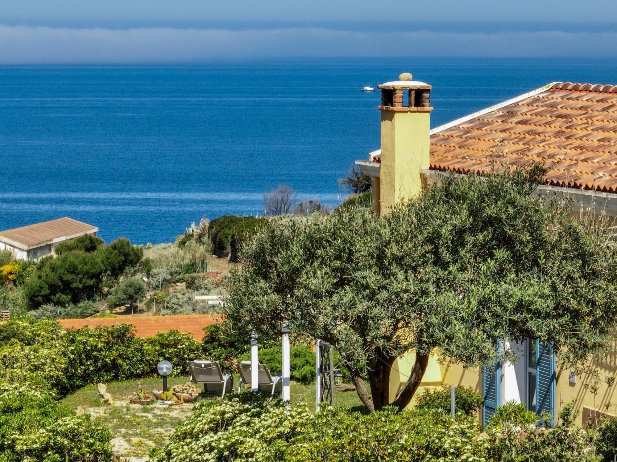 B&B Calata Di Soli Miniera dell'Argentiera Bagian luar foto